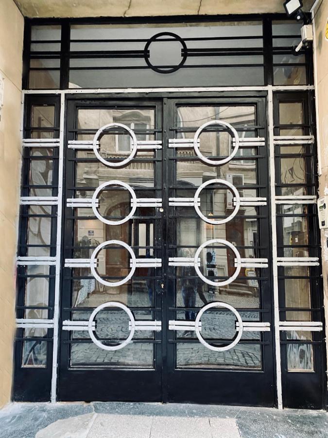 Modern Old Town Central Apartment Bucharest Exterior photo